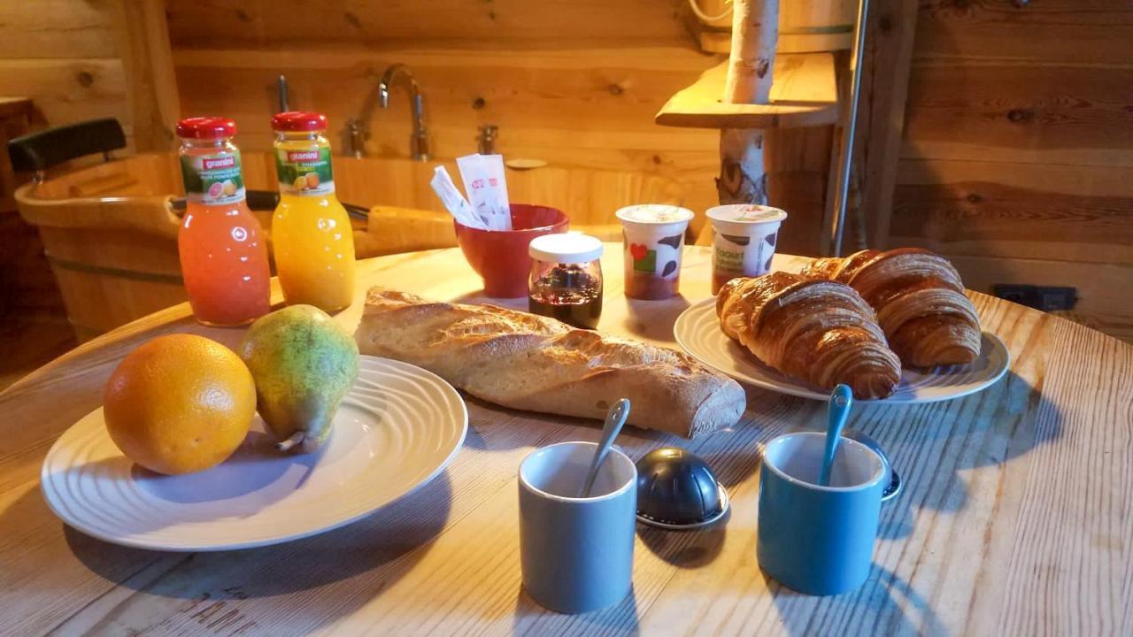 Cabane Lodge Domaine Du Lac Chambon Murol Zewnętrze zdjęcie